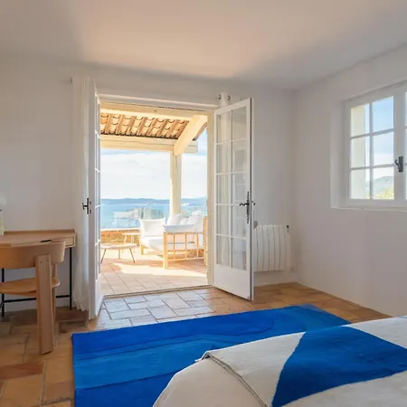 Vila Spacious With Breathtaking Seaview *