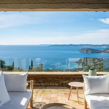 Spacious With Breathtaking Seaview Villa Le Rayol-Canadel-sur-Mer