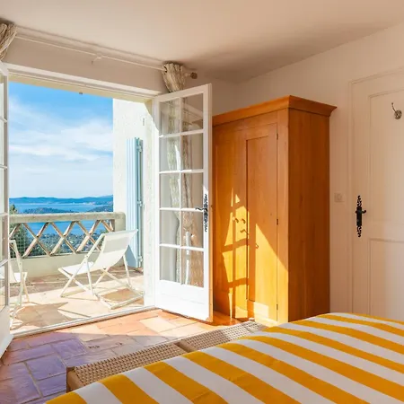 Vila Spacious With Breathtaking Seaview